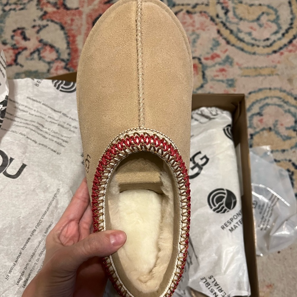 Ugg Tasman slippers